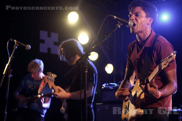 USELESS EATERS - 2015-09-07 - PARIS - Point Ephemere - 